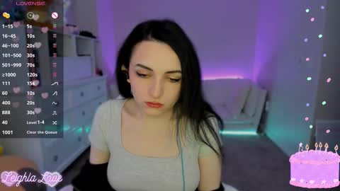 Leighla online show from 11.21.25