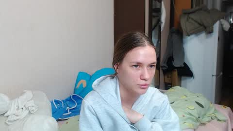 leila_bambi online show from 01.15.25