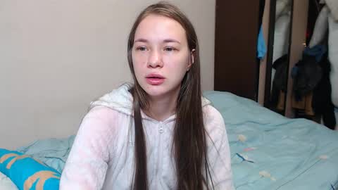 leila_bambi online show from 02.17.25