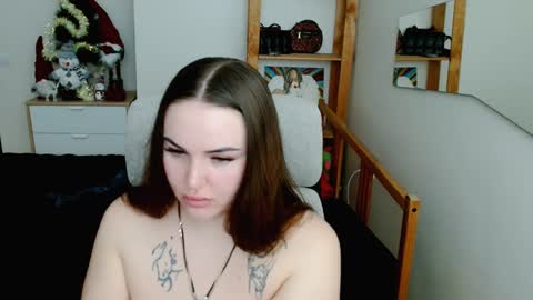 Leila online show from 01.22.25