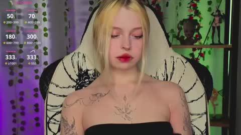 Leila online show from 02.26.26