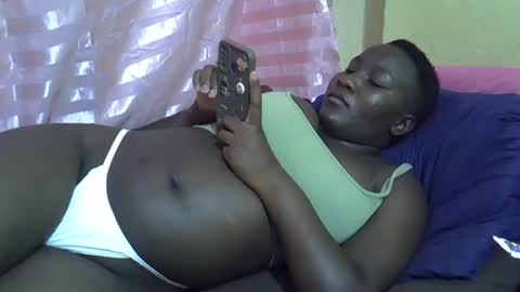 leilah_cute19 online show from 05.13.26