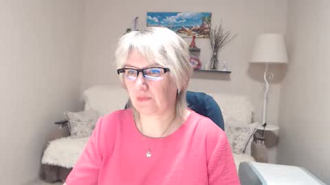 Leila Kinky online show from 04.21.26