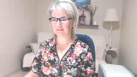 Snapshot of leilamays chatting on 06.23.26 Leila Kinky online show from 06.23.26