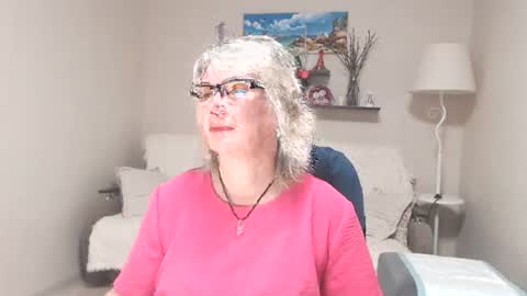 Snapshot of leilamays chatting on 06.29.26 Leila Kinky online show from 06.29.26