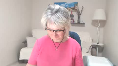 Snapshot of leilamays chatting on 06.29.26 Leila Kinky online show from 06.29.26