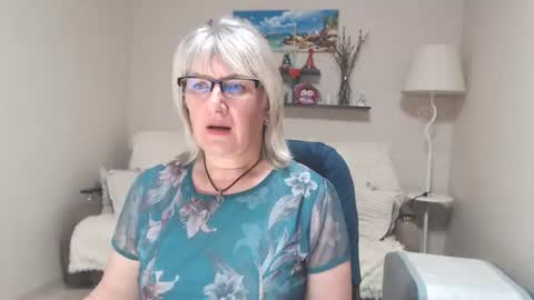 Snapshot of leilamays chatting on 07.14.26 Leila Kinky online show from 07.14.26