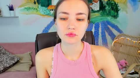 Snapshot of leilarai chatting on 02.15.25 Leila Rai online show from 02.15.25