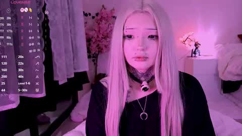 Snapshot of lein_bone chatting on 02.22.26 Lein online show from 02.22.26