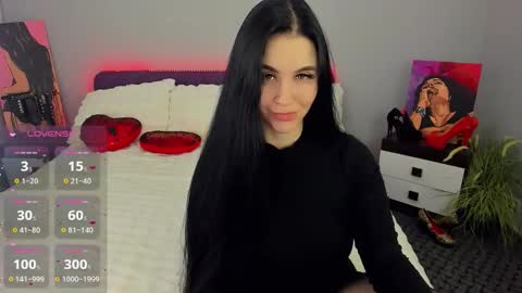 Snapshot of lellitclark chatting on 10.12.25 LellitClark online show from 10.12.25