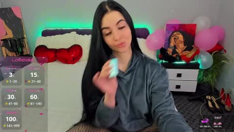 LellitClark online show from 04.10.26