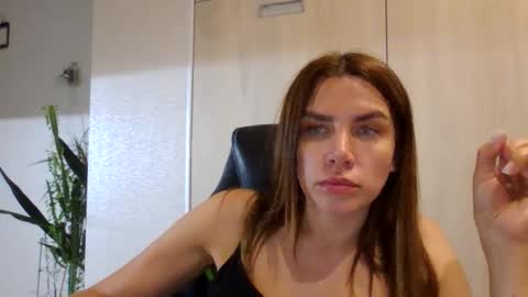 lena6122000 online show from 09.11.25