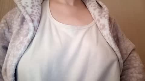 lenagolden online show from 02.05.26