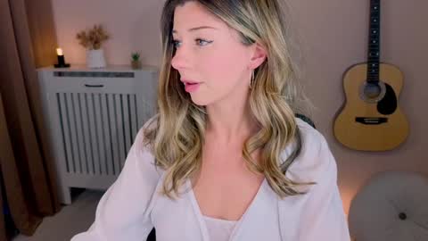 Lena online show from 03.31.26