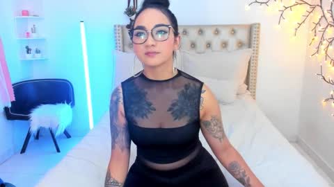 Lena  online show from 02.13.26