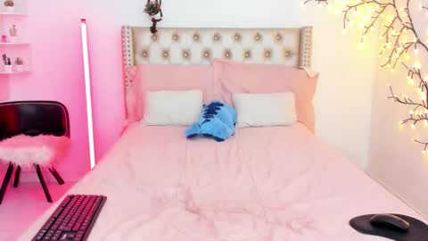 Lena  online show from 03.23.26