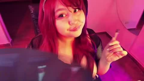 Lenna Kang online show from 11.07.25