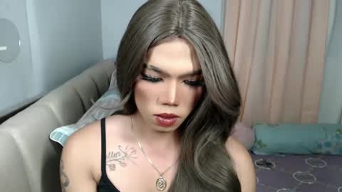 Snapshot of lenawet_0520 chatting on 02.15.25 lena online show from 02.15.25