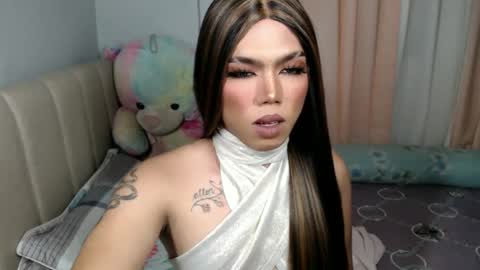 Snapshot of lenawet_0520 chatting on 02.24.25 lena online show from 02.24.25