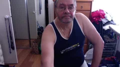 Snapshot of lennyfife chatting on 12.01.24 Pussylicker online show from 12.01.24