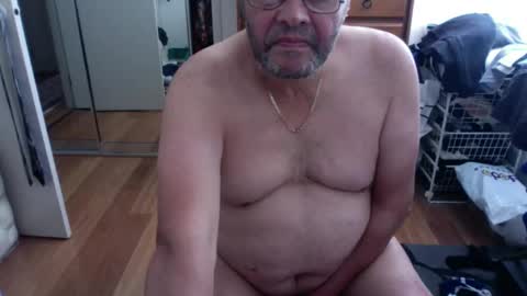 Snapshot of lennyfife chatting on 02.15.25 Pussylicker online show from 02.15.25