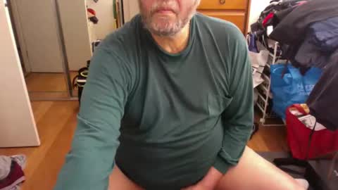 Snapshot of lennyfife chatting on 09.15.25 Pussylicker online show from 09.15.25