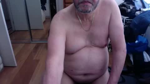 Snapshot of lennyfife chatting on 10.16.25 Pussylicker online show from 10.16.25