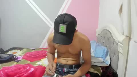 lenuam_and_tiffany online show from 02.06.25