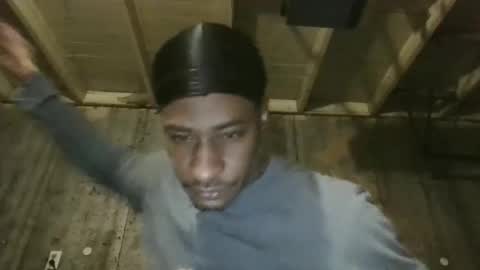 leo199984 online show from 12.16.25