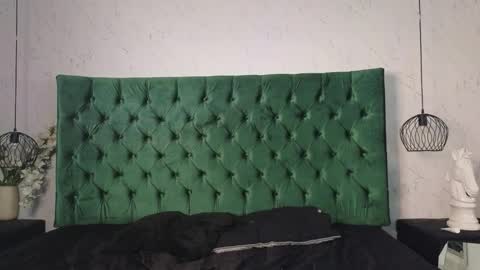 Snapshot of leo_delvey chatting on 09.18.25 leo online show from 09.18.25