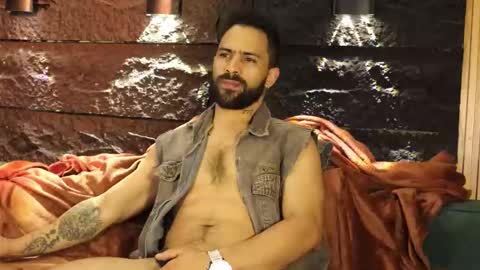 Leo  Diaz online show from 10.13.25