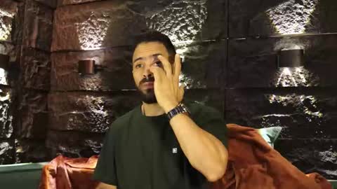 Leo  Diaz online show from 10.18.25