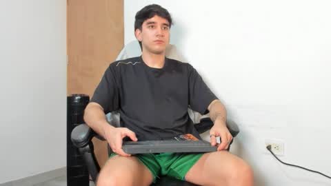 Leo Jones online show from 12.01.25