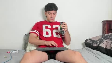 Snapshot of leo_jones389 chatting on 06.18.26 Leo Jones online show from 06.18.26