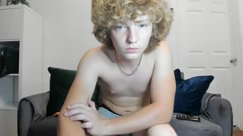 Snapshot of leo_wildd chatting on 09.22.25 leo_wildd online show from 09.22.25