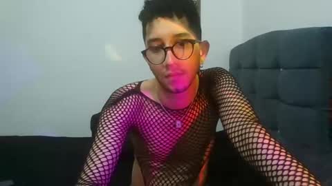 Snapshot of leoh_hades chatting on 09.30.25 Leoh online show from 09.30.25