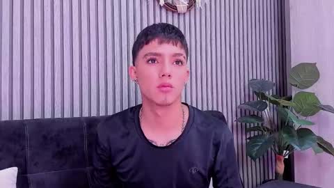 leohard_ online show from 01.10.26