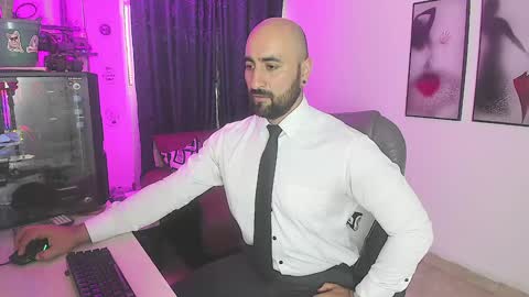 Leon online show from 01.11.25