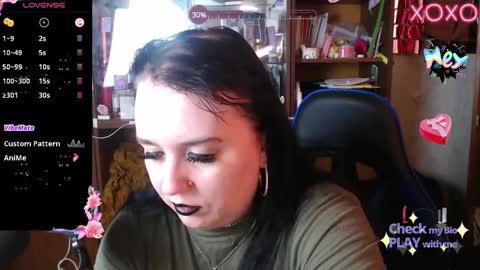 Snapshot of leona_harrison chatting on 02.25.25 Leona Harrison online show from 02.25.25
