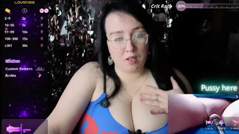 Snapshot of leona_harrison chatting on 05.11.26 Leona Harrison online show from 05.11.26