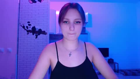 Snapshot of leonaalove chatting on 03.12.26 Leonaalove online show from 03.12.26