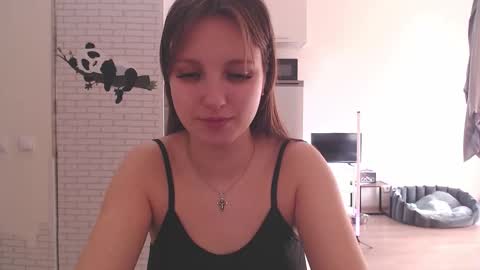 Leonaalove online show from 03.17.26