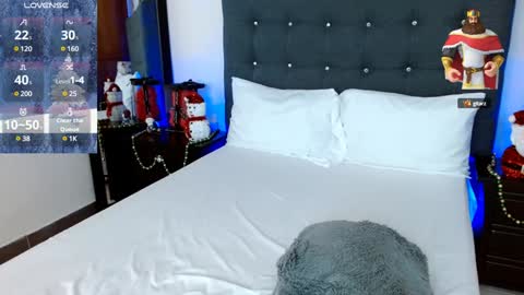 Snapshot of leonacutecam chatting on 12.28.24 LUCY online show from 12.28.24