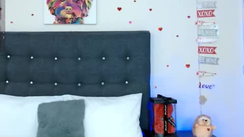 Snapshot of leonacutecam chatting on 03.08.25 LUCY online show from 03.08.25