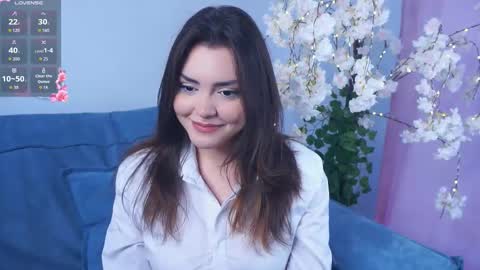 Mia online show from 11.21.25