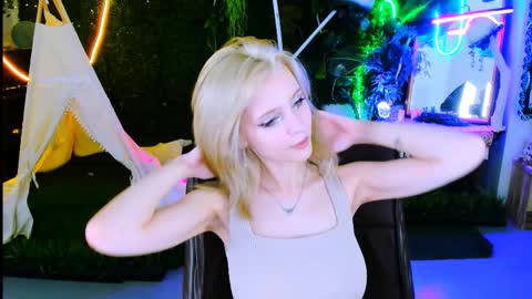 leonastone online show from 11.14.25