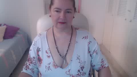 Snapshot of leonela_69 chatting on 07.15.26 leonela online show from 07.15.26
