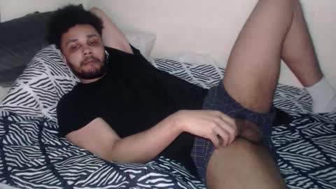 Snapshot of leonevans33 chatting on 02.24.26 LSE online show from 02.24.26