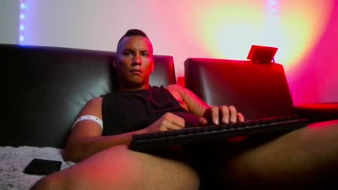 Lenardo jaramillo online show from 01.22.25