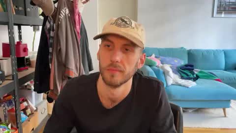 Leon online show from 02.26.26